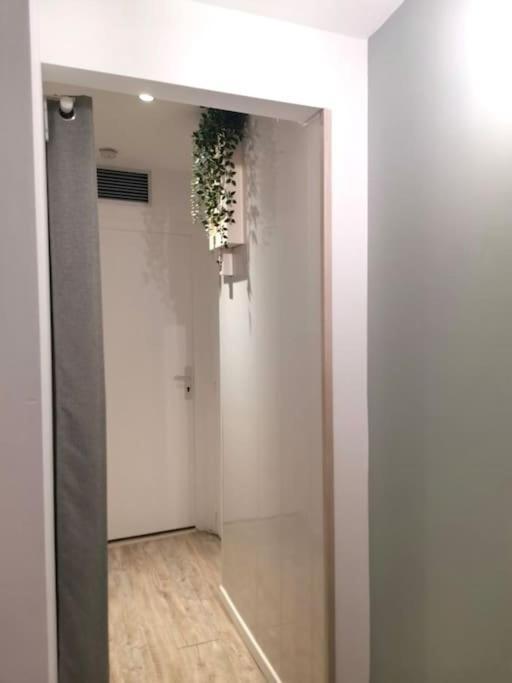 Esprit Cosy Au Centre Historique Apartment Toulon Bagian luar foto