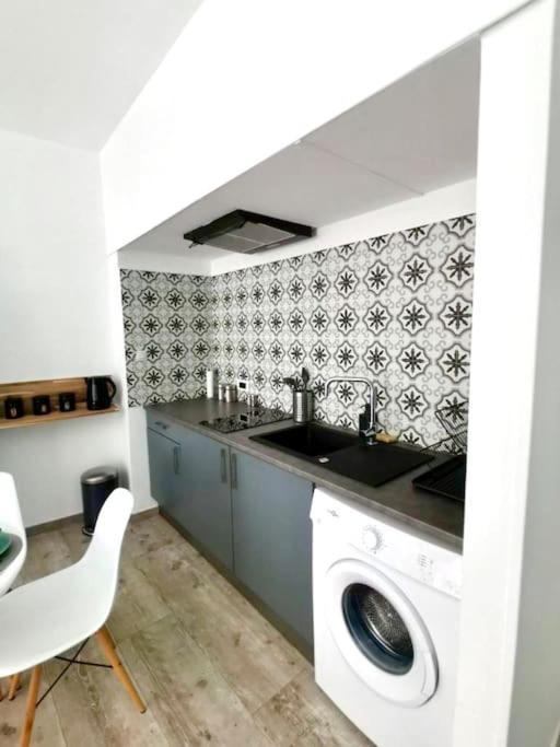 Esprit Cosy Au Centre Historique Apartment Toulon Bagian luar foto