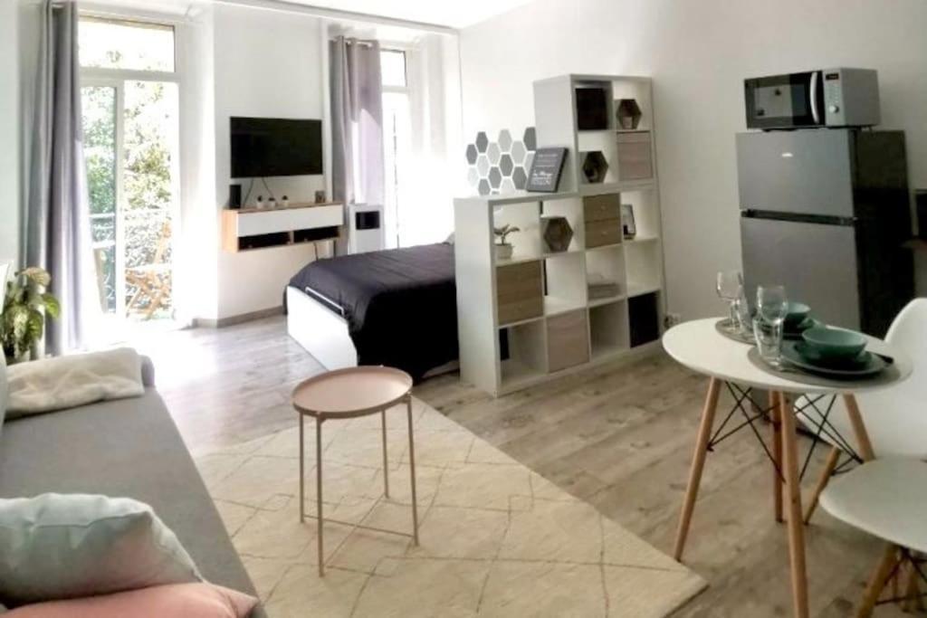 Esprit Cosy Au Centre Historique Apartment Toulon Bagian luar foto