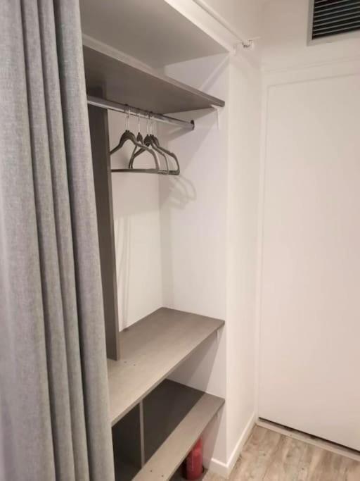 Esprit Cosy Au Centre Historique Apartment Toulon Bagian luar foto